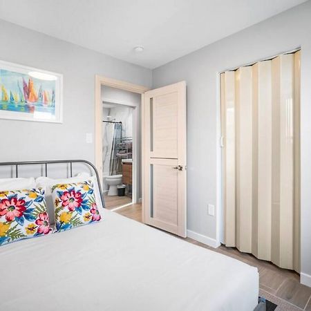 Unit 3 European Style King Size Bed Stockton College Apartment Atlantic City Exterior photo